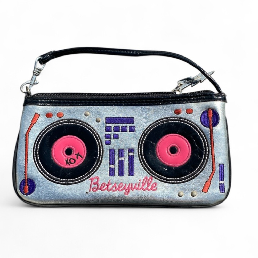 Betseyville Boombox wristlet